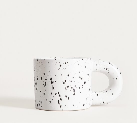 Кружка DIBO белая в крапинку 0,3 л